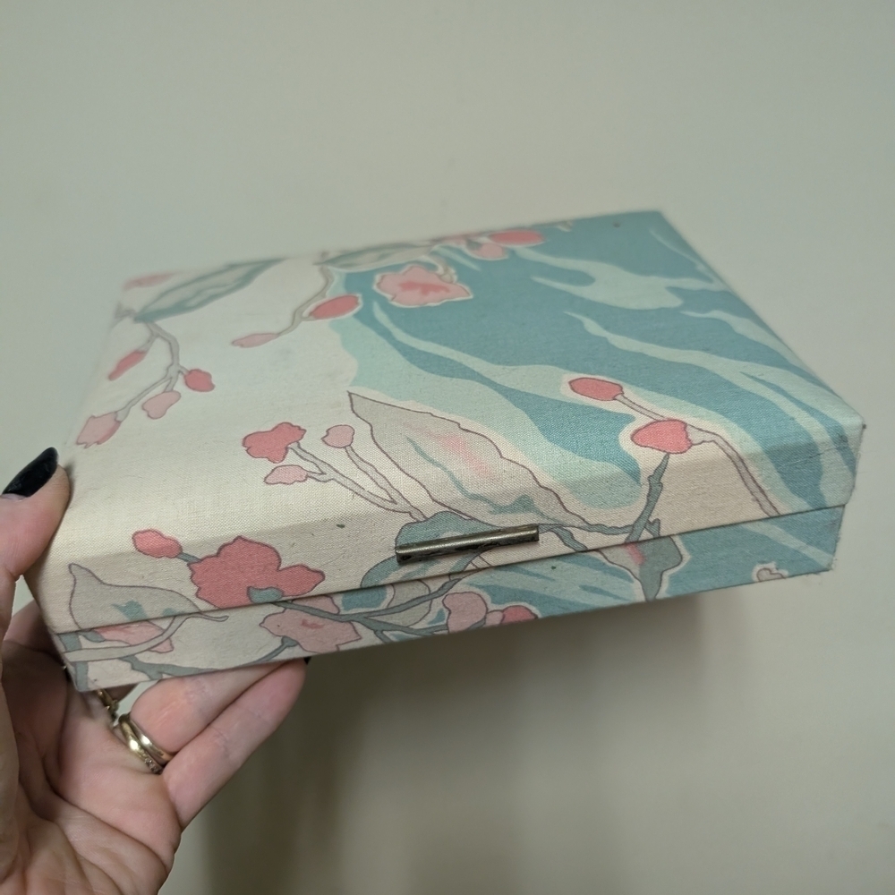 Floral Patterned Jewelry Box